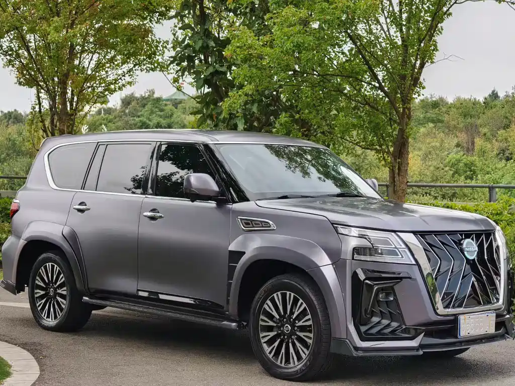 Nissan Patrol — миниатюра 3