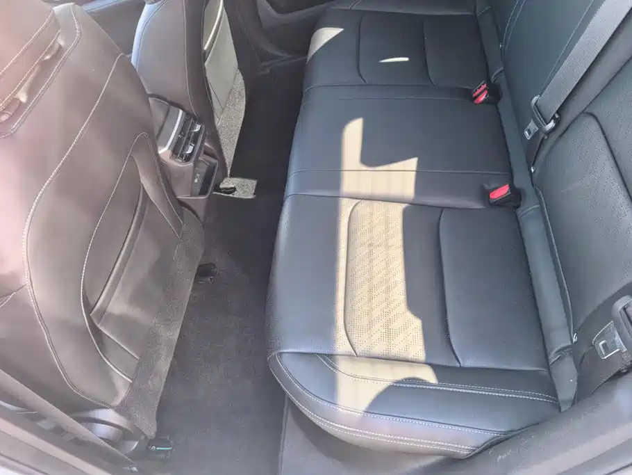 Geely Emgrand — миниатюра 11