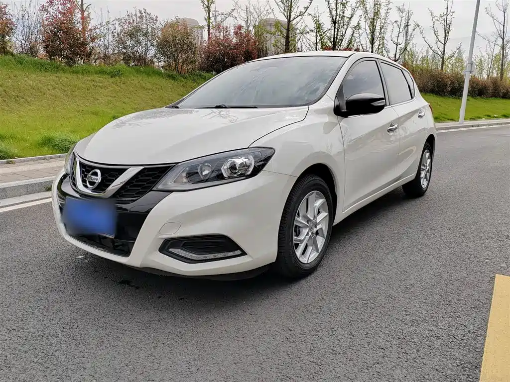 Nissan Tiida 2023
