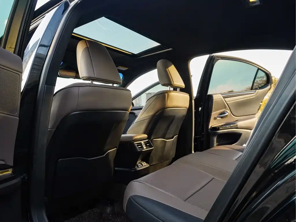 Lexus ES — миниатюра 25