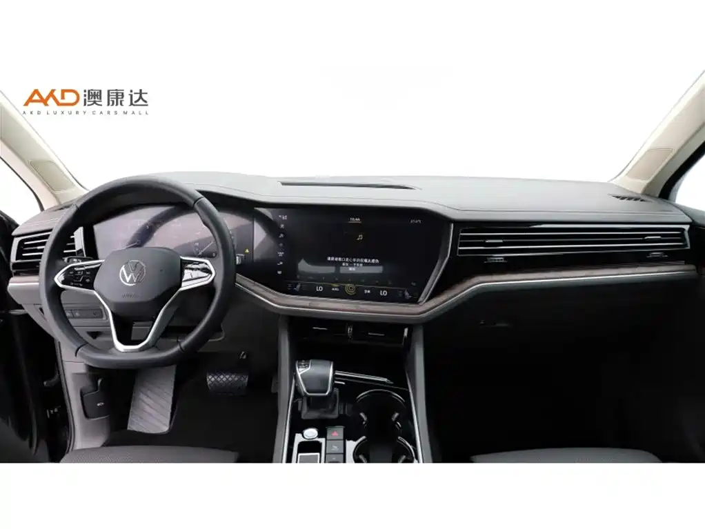 Volkswagen Touareg 2021 3.0TSI Sport