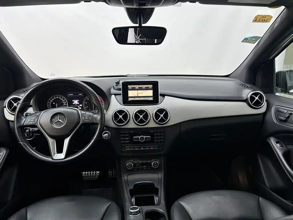 Mercedes-Benz B-Class — миниатюра 12