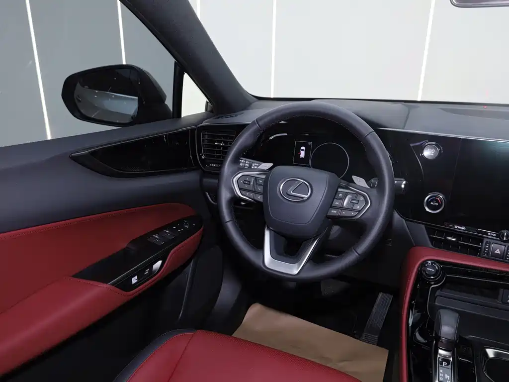 Lexus NX — миниатюра 27