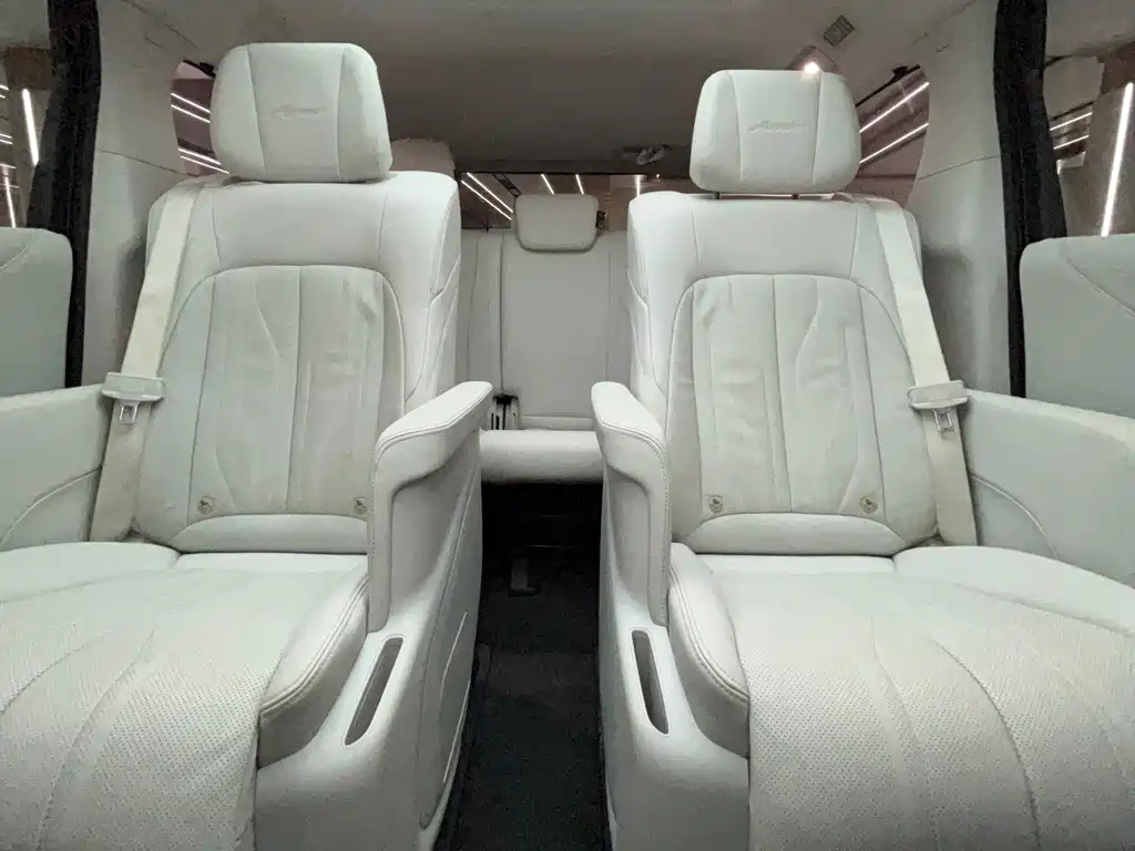 Buick GL8 Hybrid — миниатюра 26