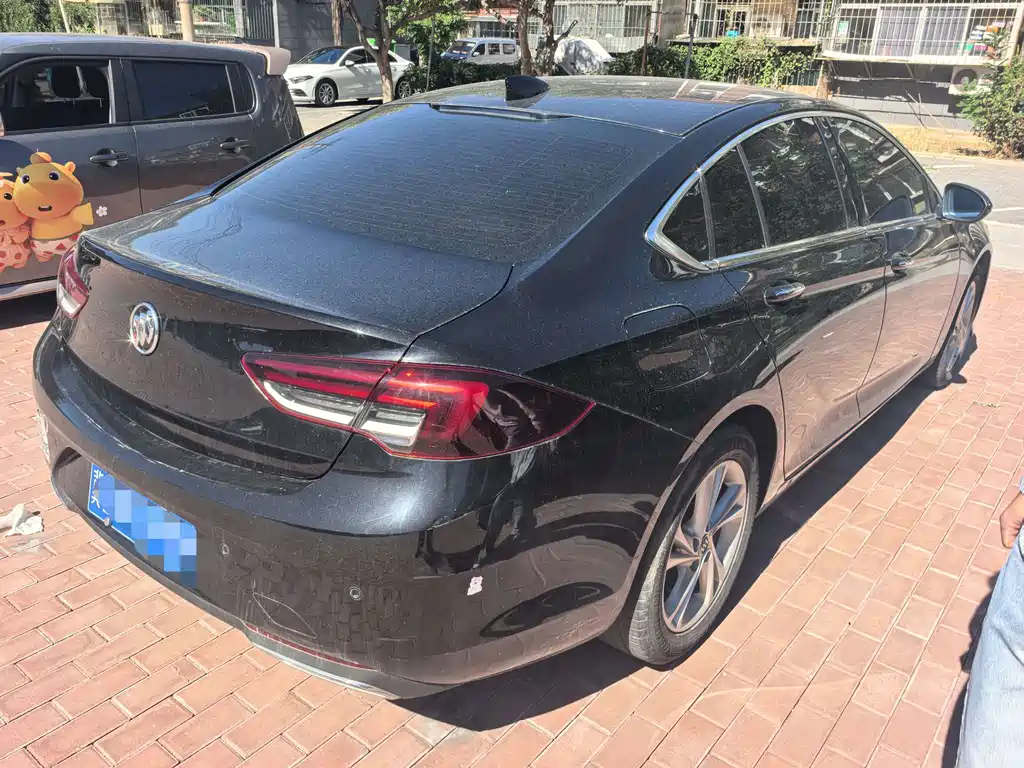 Buick Regal — миниатюра 2