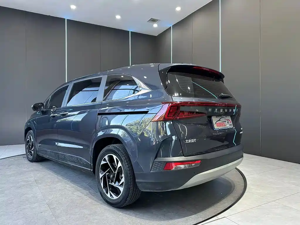 Hyundai Custo — миниатюра 6