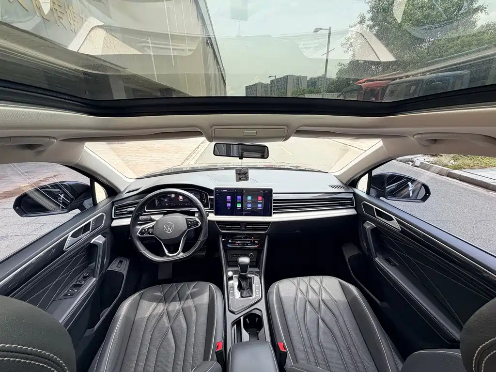 Volkswagen Tiguan L — миниатюра 10