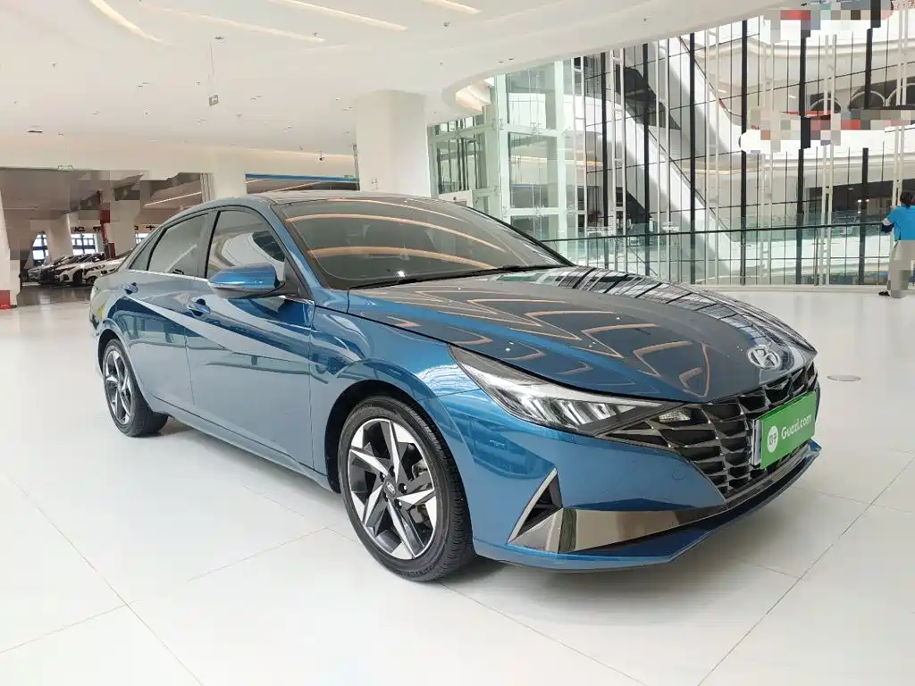 Hyundai Elantra — миниатюра 4