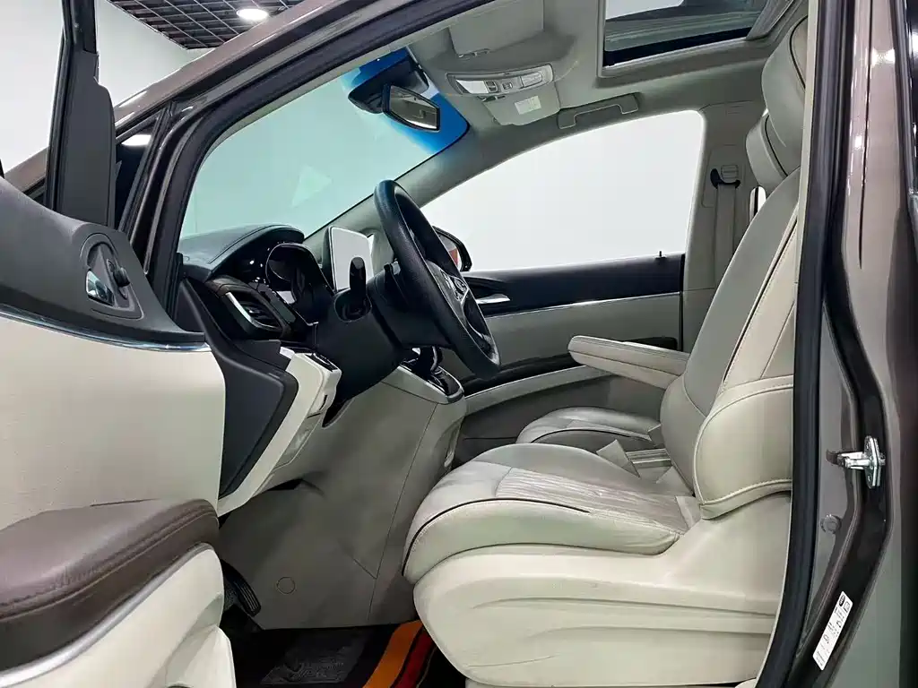 Buick GL8 2022 652T Luxury
