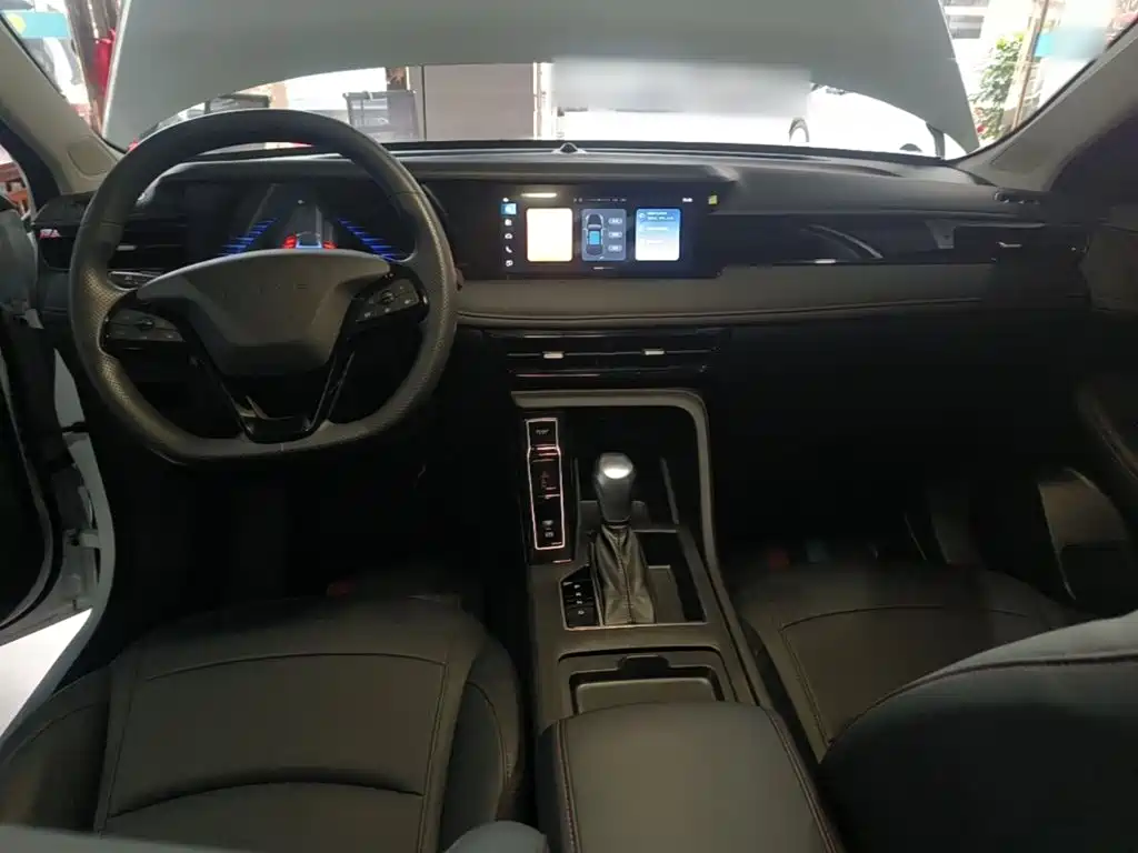 Roewe i5 — миниатюра 10