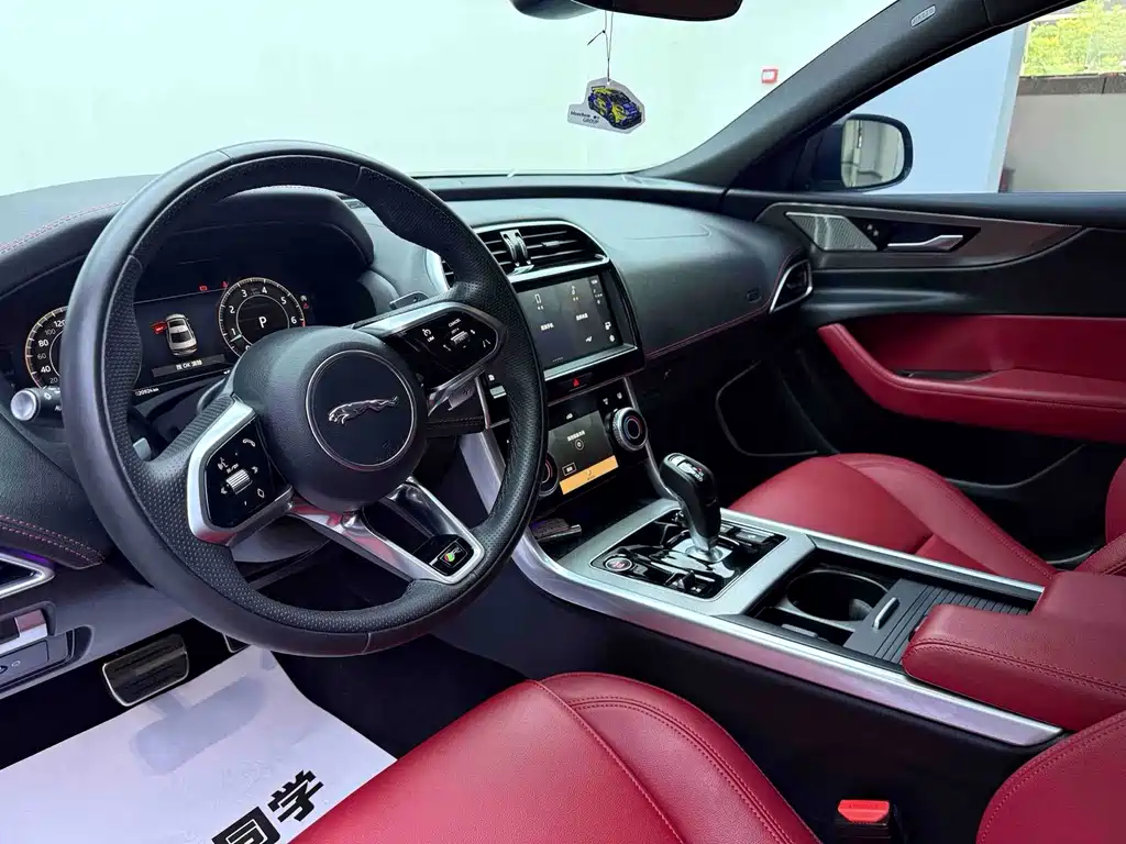 Jaguar XEL — миниатюра 5