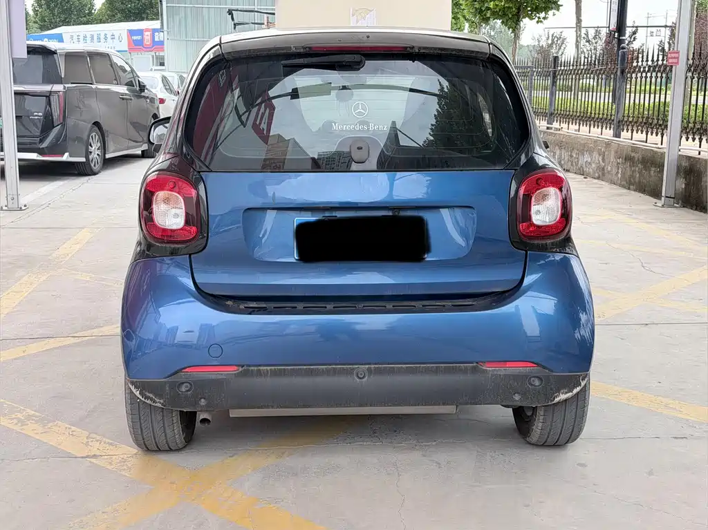smart Smart Fortwo — миниатюра 8