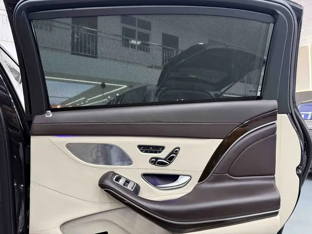 Mercedes-Benz S-Class — миниатюра 11