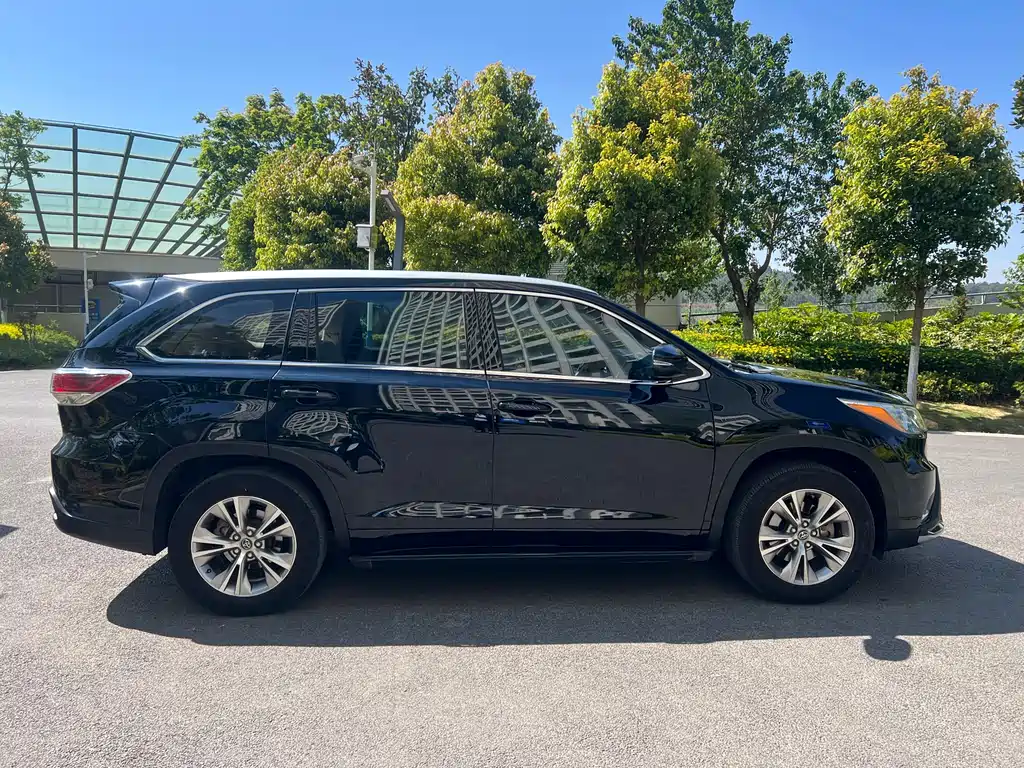 Toyota Highlander 2018 2.0T Elite 7 мест VI