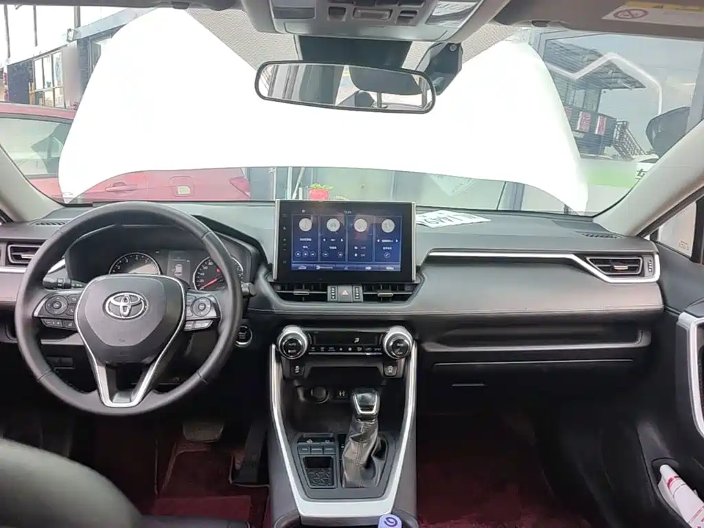 Toyota Wildlander — миниатюра 10