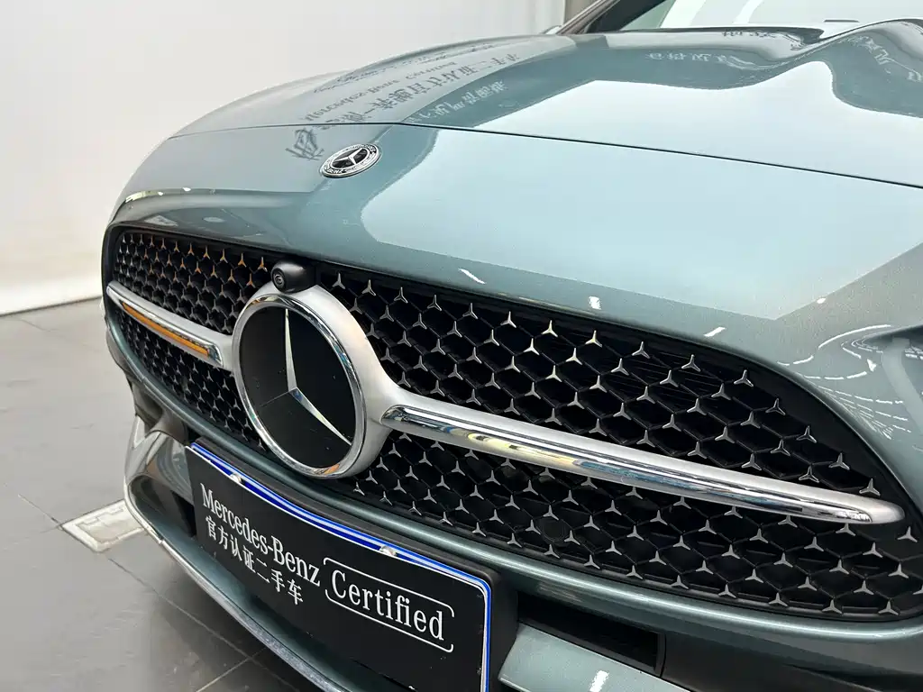 Mercedes-Benz C-Class — миниатюра 12