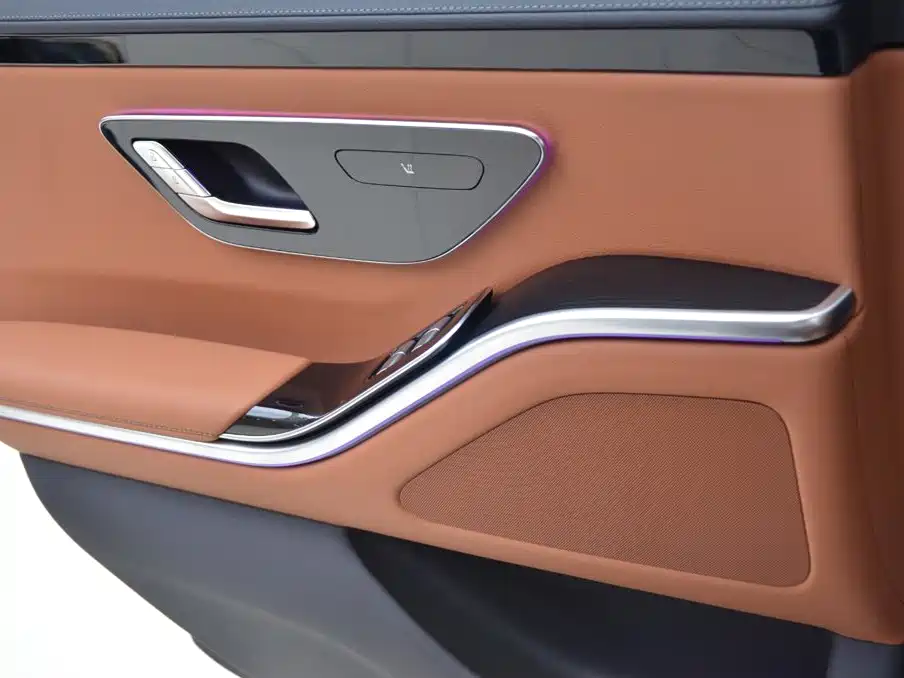 Mercedes-Benz S-Class — миниатюра 12