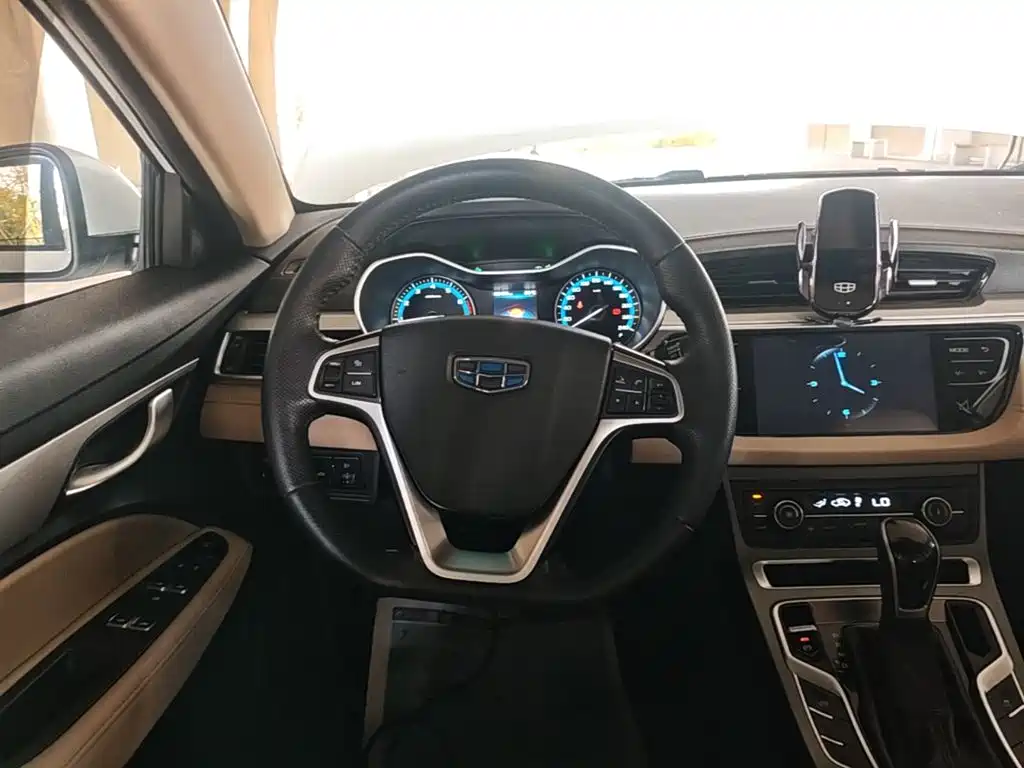 Geely Emgrand — миниатюра 11