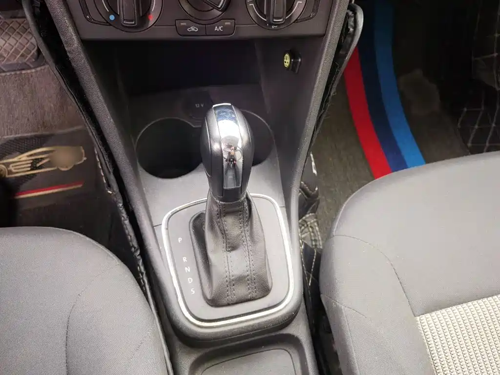 Volkswagen Polo — миниатюра 10