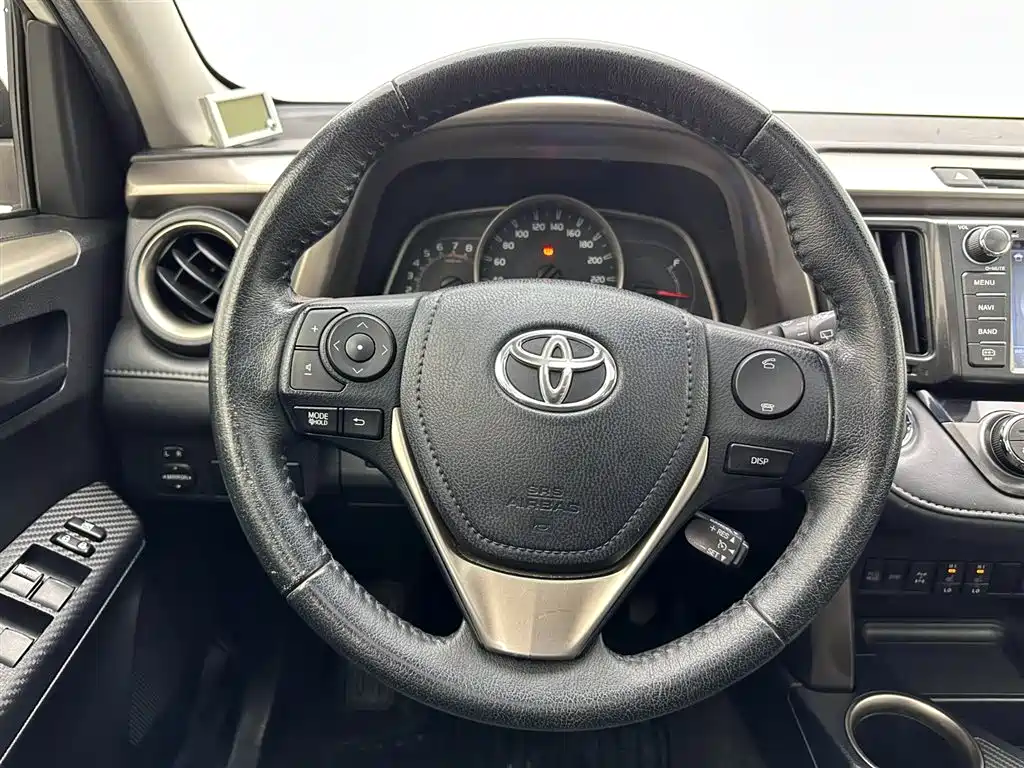 Toyota RAV4 2015 2.5L AT Elite