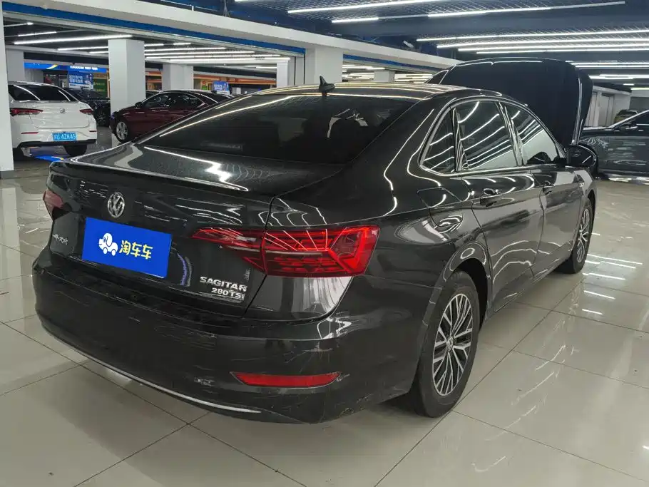 Volkswagen Sagitar — миниатюра 3
