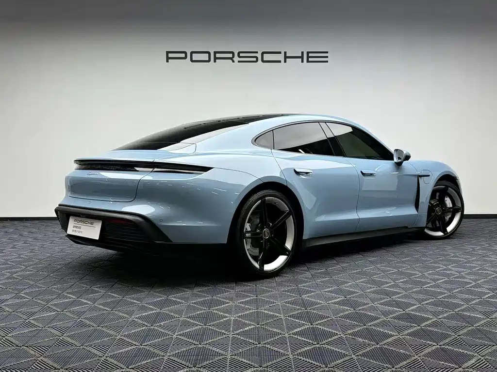 Porsche Taycan — миниатюра 2