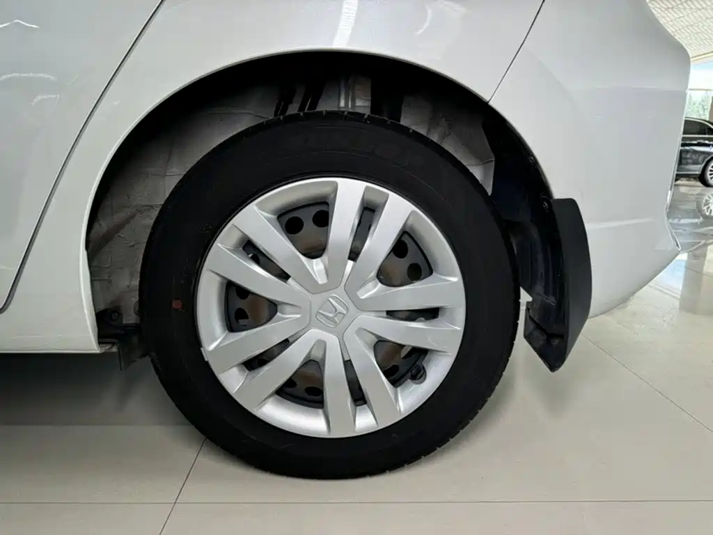 Honda Fit — миниатюра 20
