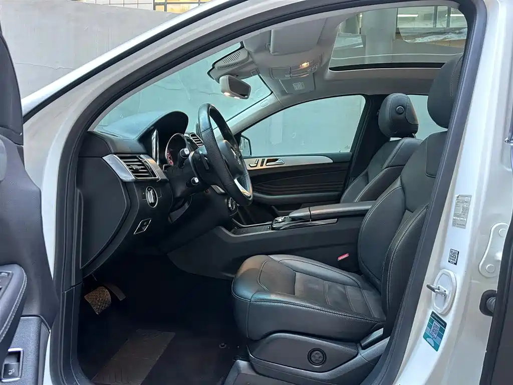 MERCEDES-BENZ GLE COUPE