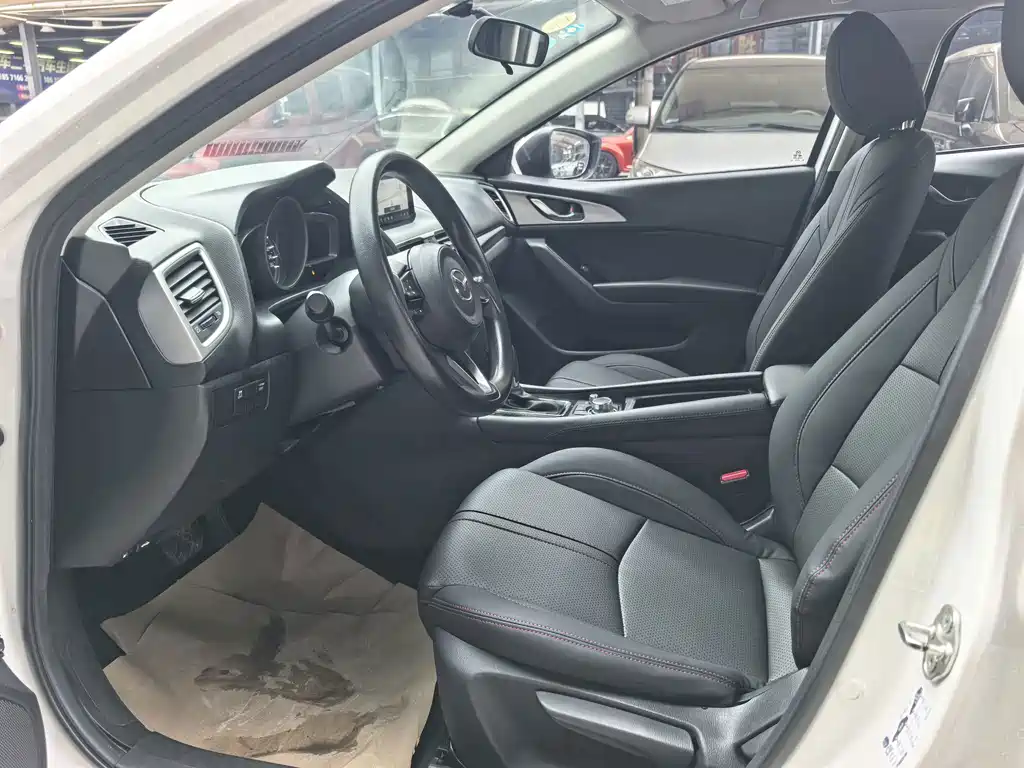 Mazda 3 Axela — миниатюра 6