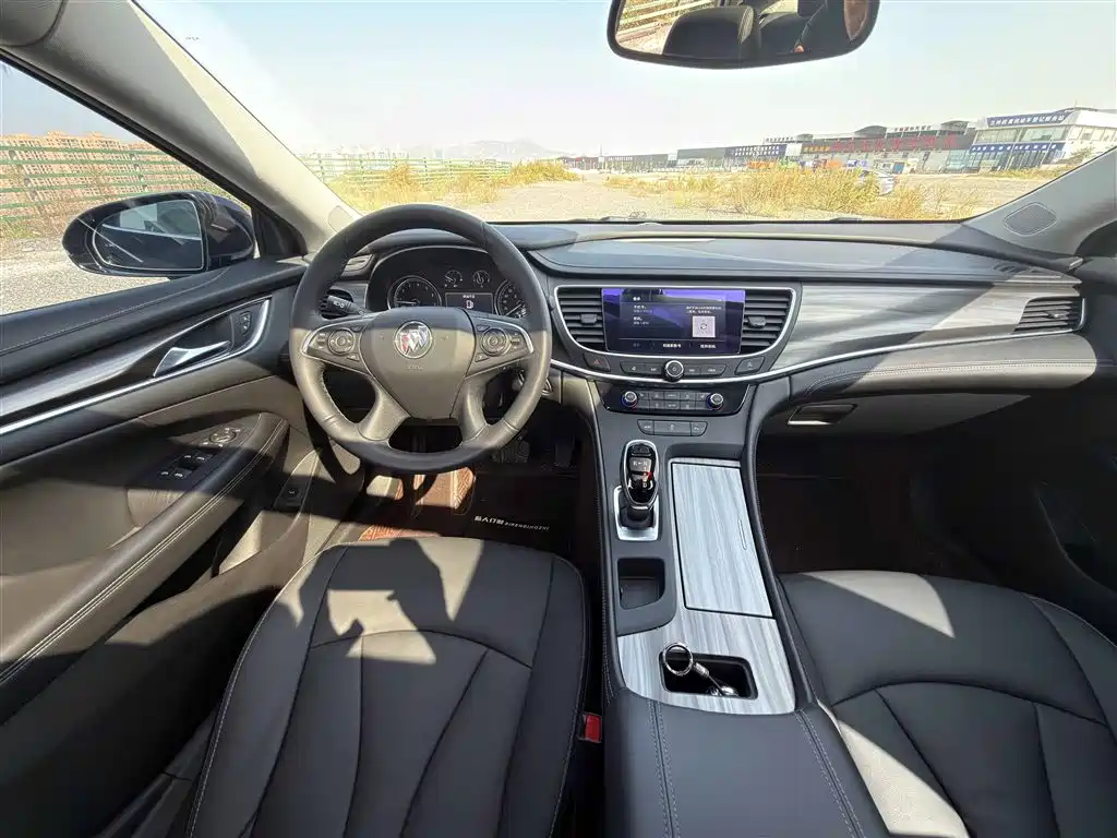 Buick LaCrosse — миниатюра 9