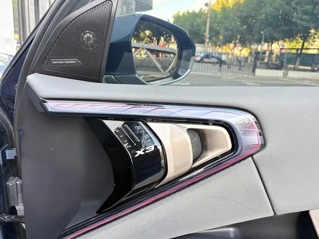 BMW X3 — миниатюра 18
