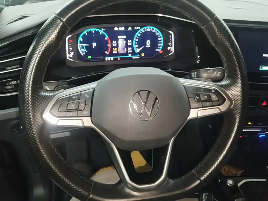 Volkswagen X — миниатюра 11