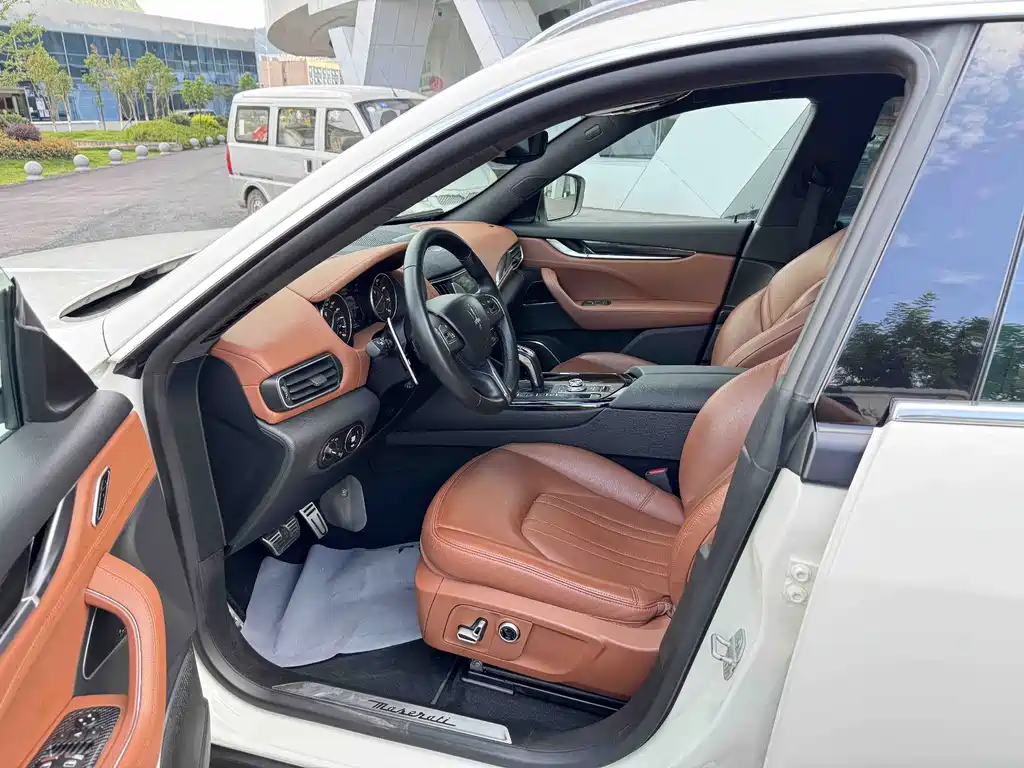Maserati Levante — миниатюра 4