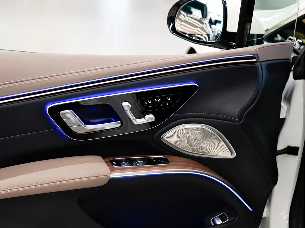 Mercedes-Benz EQS — миниатюра 13