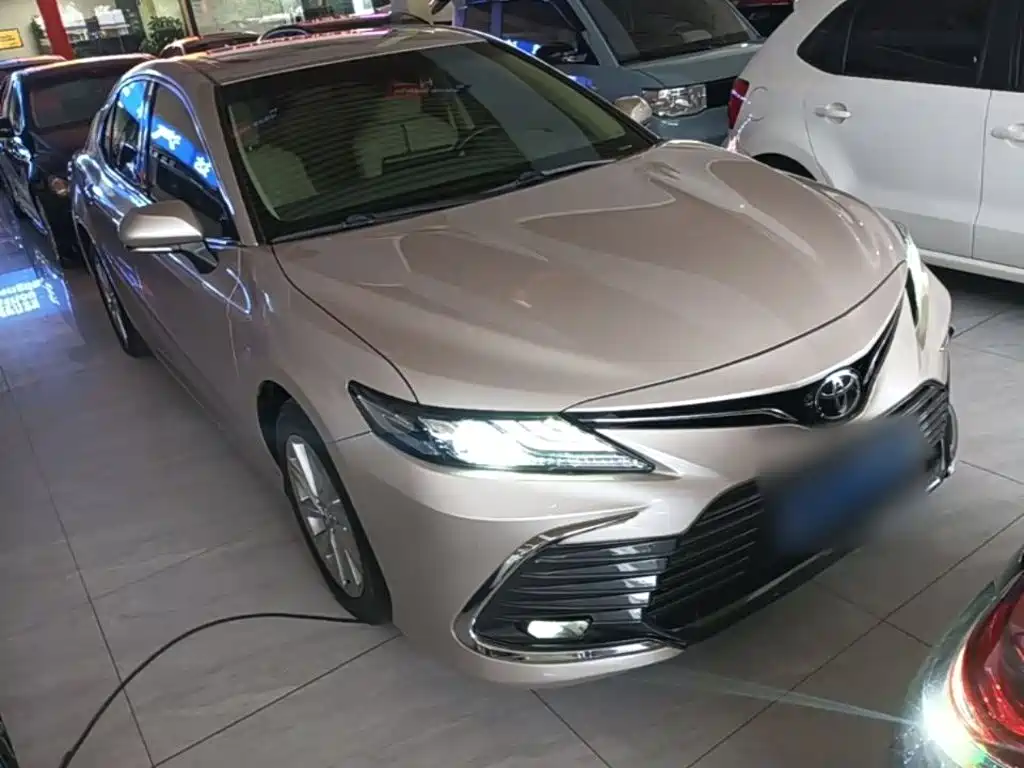 Toyota Camry — миниатюра 4