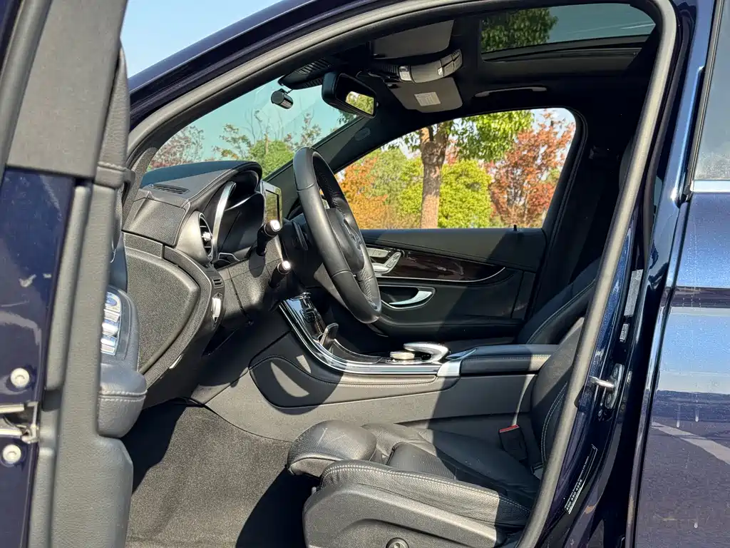 Mercedes-Benz GLC 2017 GLC 260 4MATIC