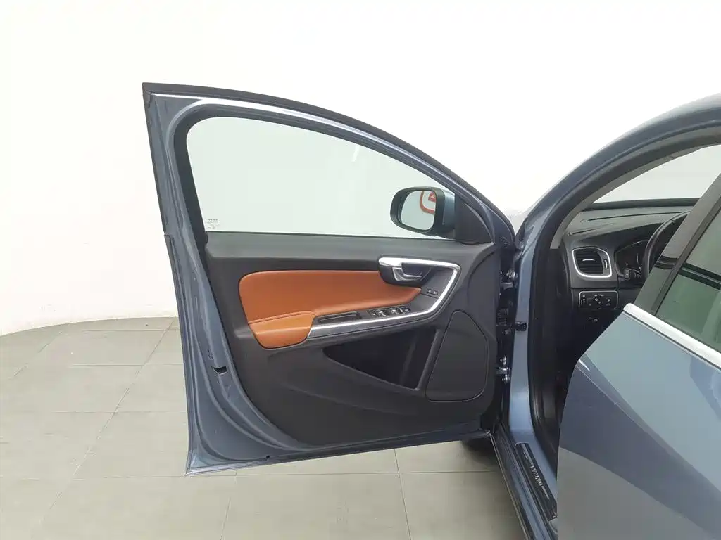 Volvo S60 2017 S60L T4