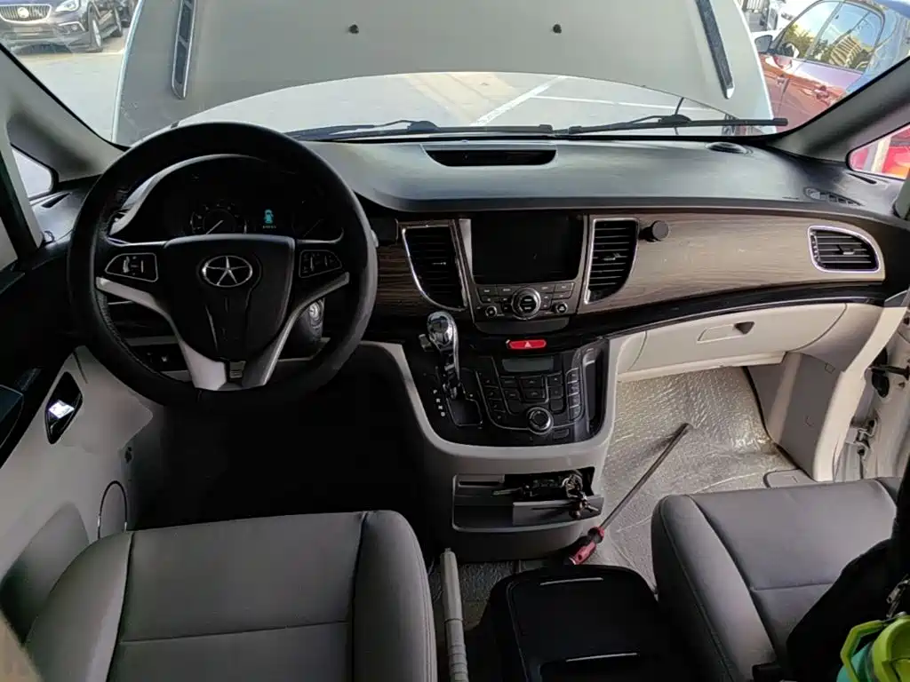 JAC Refine M5 — миниатюра 10