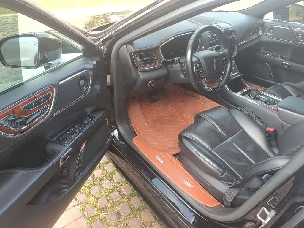 Lincoln Continental — миниатюра 17