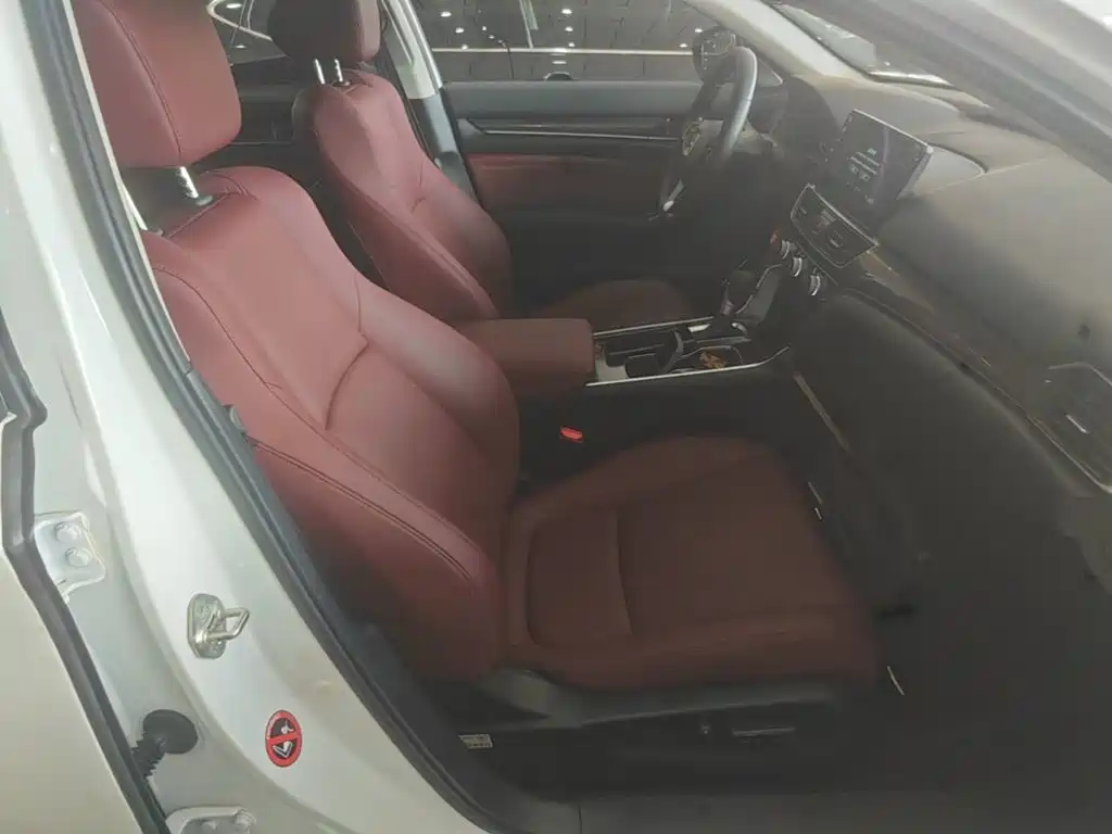 Honda Accord — миниатюра 25