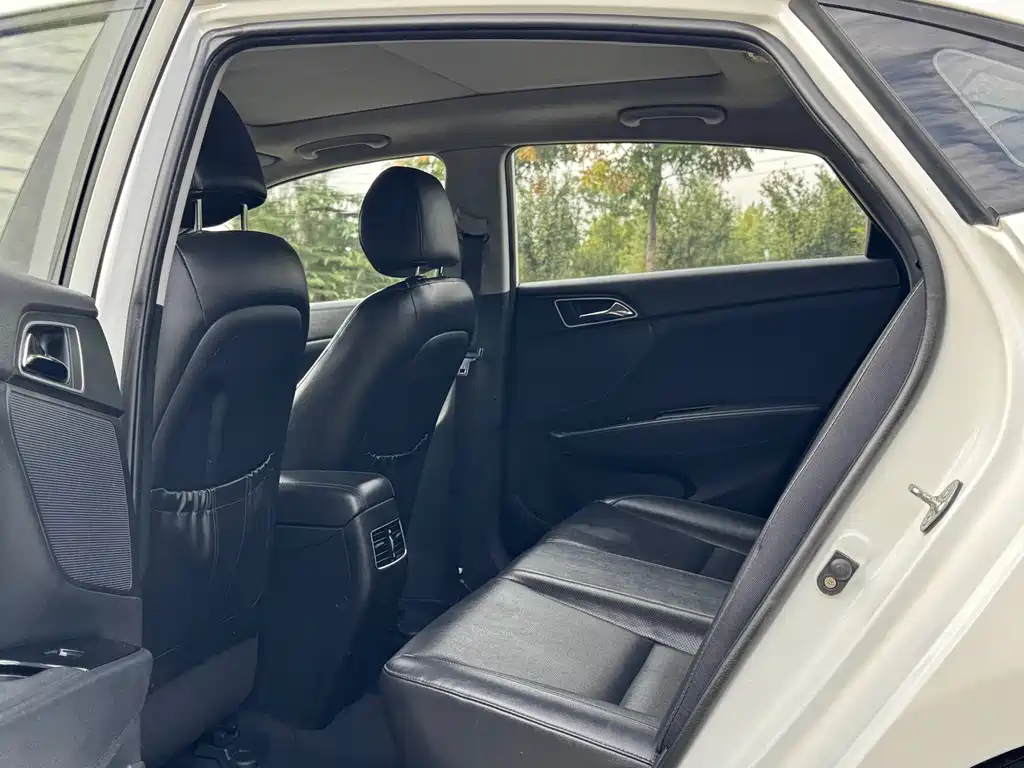 Hyundai Mistra — миниатюра 5