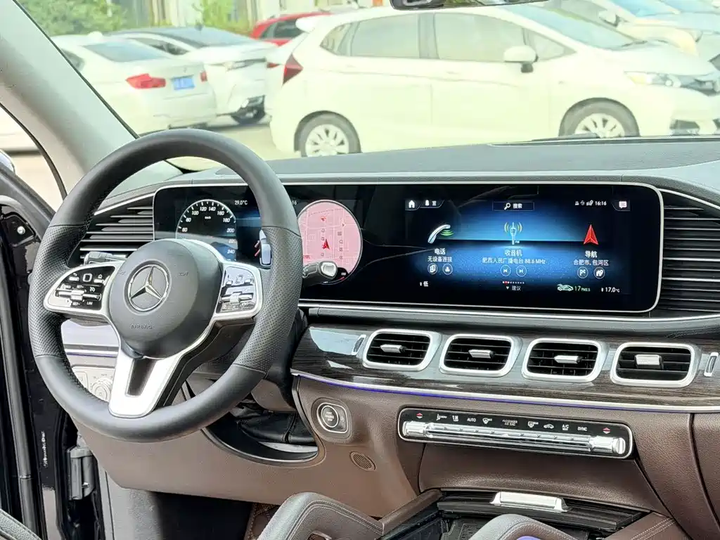 Mercedes-Benz GLE (Import) — миниатюра 5