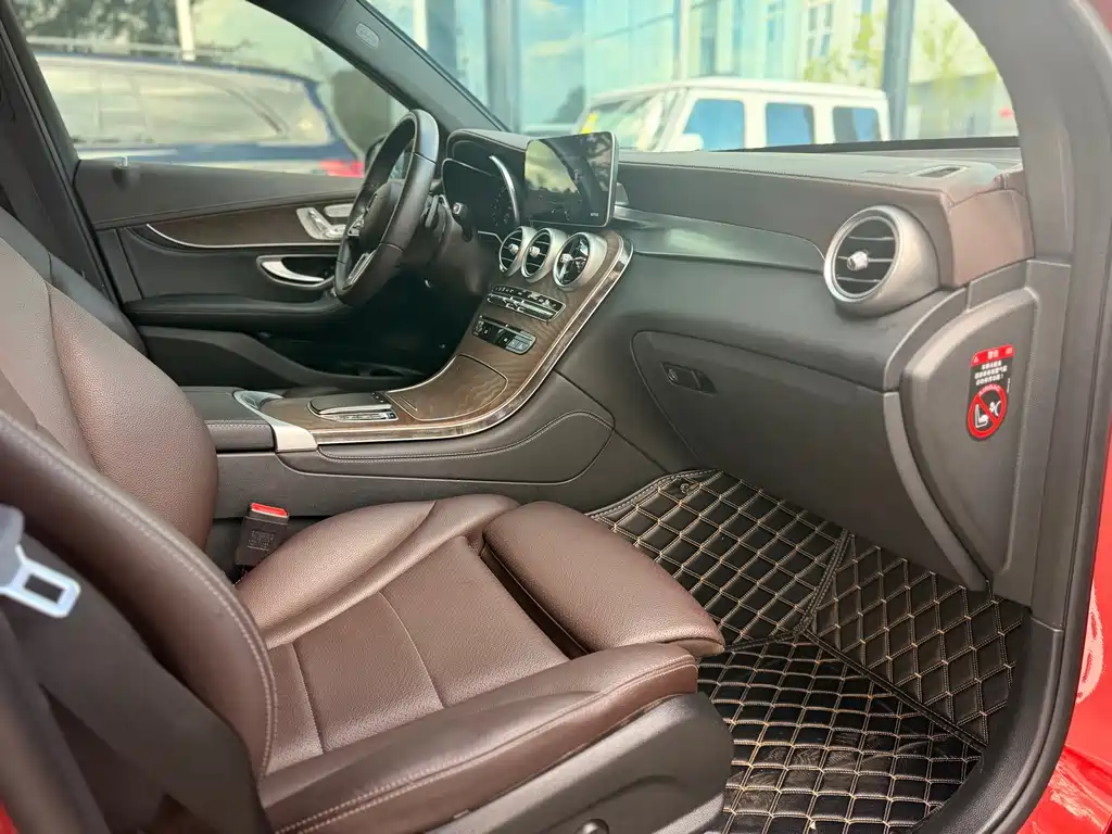 Mercedes-Benz GLC — миниатюра 23
