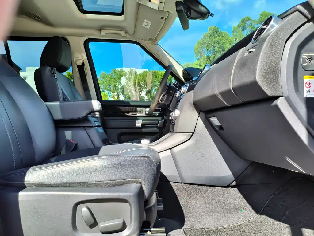 Land Rover Discovery 2016 3.0 SC V6 HSE
