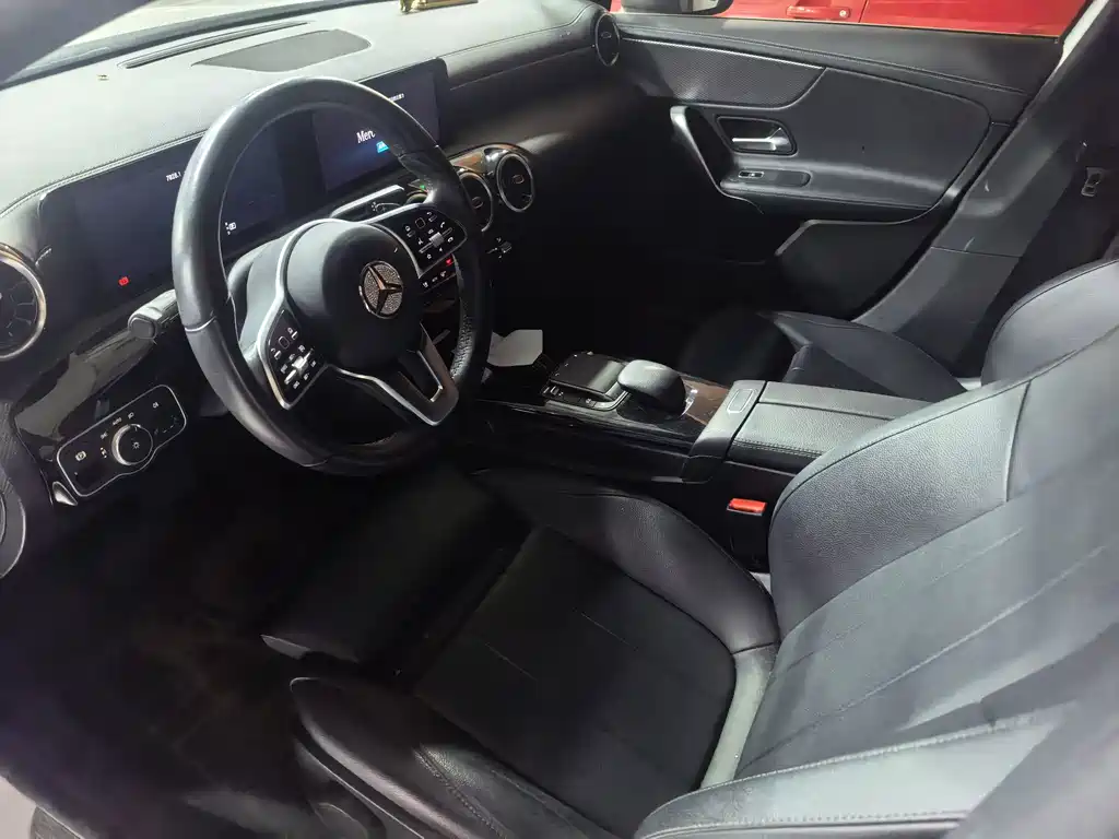 Mercedes-Benz A-Class — миниатюра 5