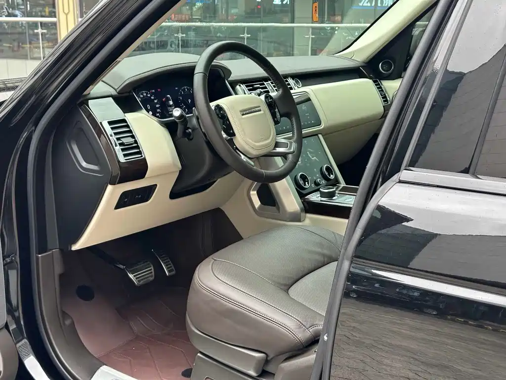 Land Rover Range Rover — миниатюра 5