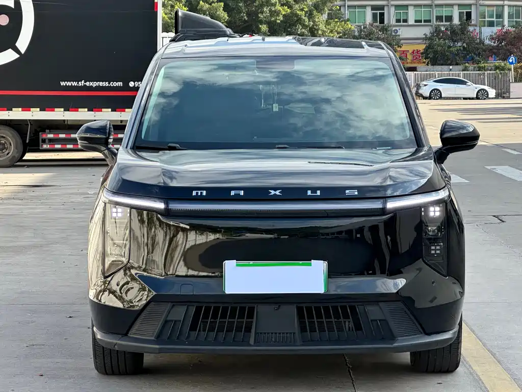 SAIC MAXUS EVERYONE 7