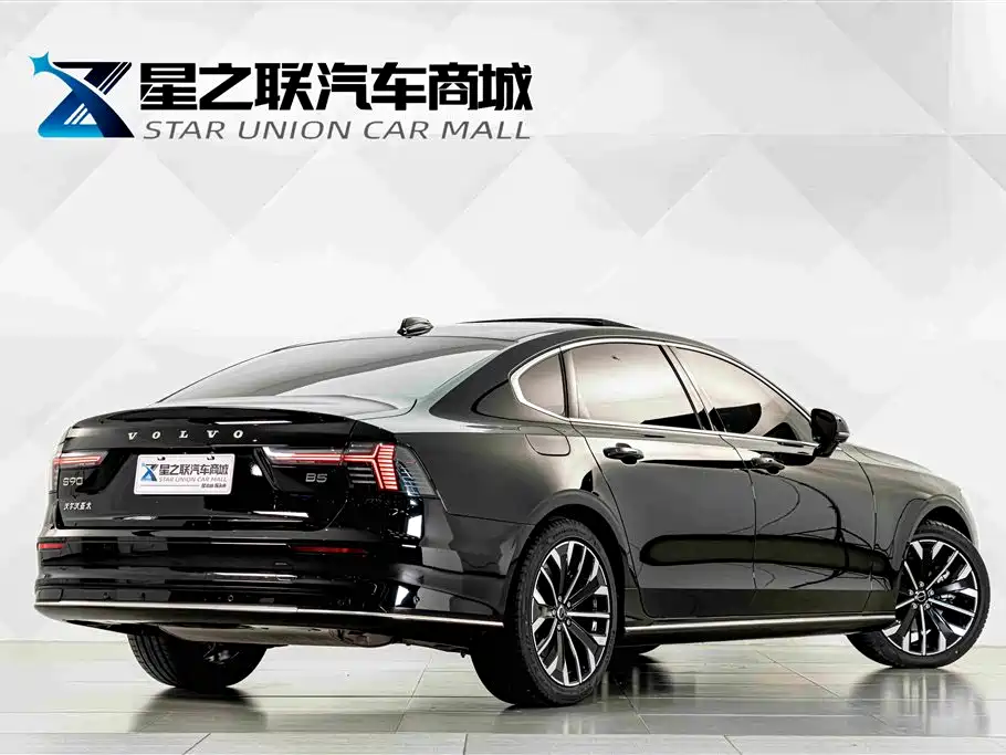 Volvo S90 — миниатюра 6