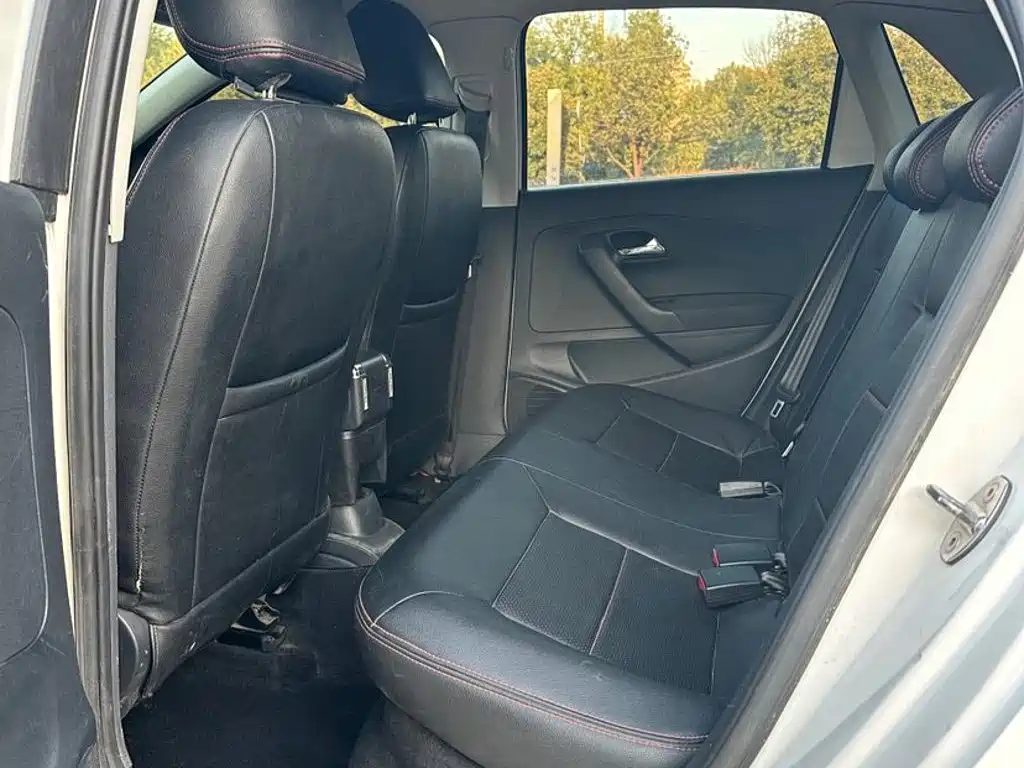 Volkswagen Polo — миниатюра 7