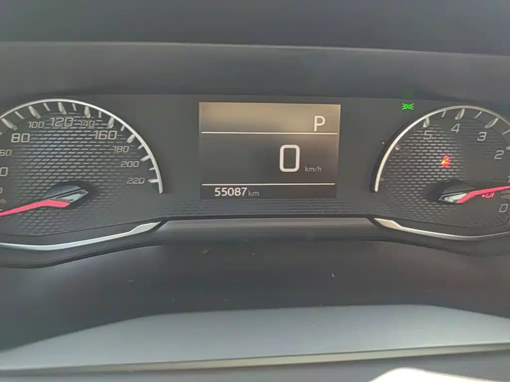 Peugeot 2008 — миниатюра 12